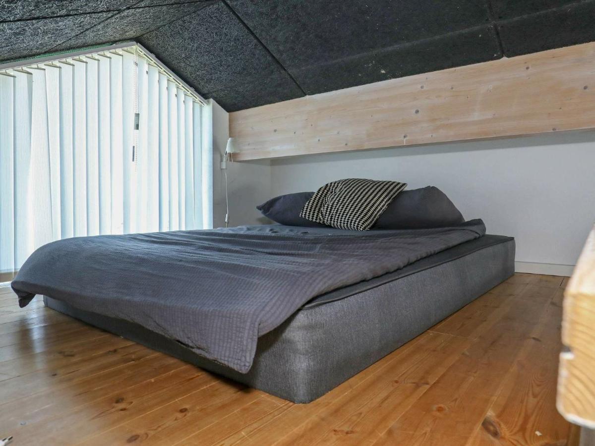 10 Person Holiday Home In Brovst Zimmer foto